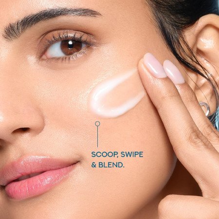 Pond's Super Light Gel Oil Free Moisturiser With Hyaluronic Acid + Vitamin E || 200 ml Pond's Super Light Gel Oil Free Moisturiser With Hyaluronic Acid + Vitamin E || 200 ml