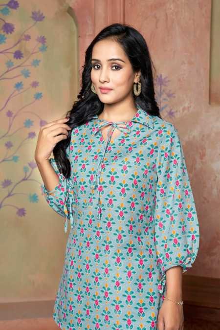 DHRUVI TRENDZ Women Rayon Blend Ethnic Wear Kurta Co-ord Set